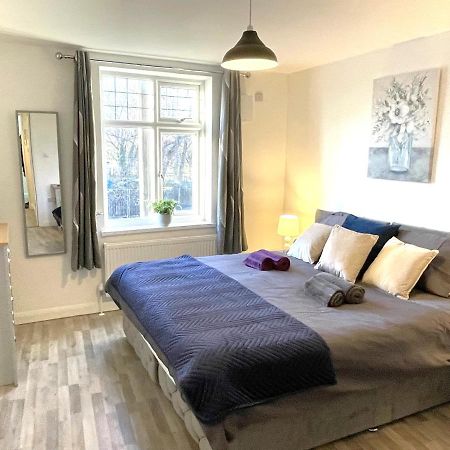 Supreme - 1 Bedroom Apart Sleeps 4 Short/Long Stay Gillingham  Eksteriør bilde