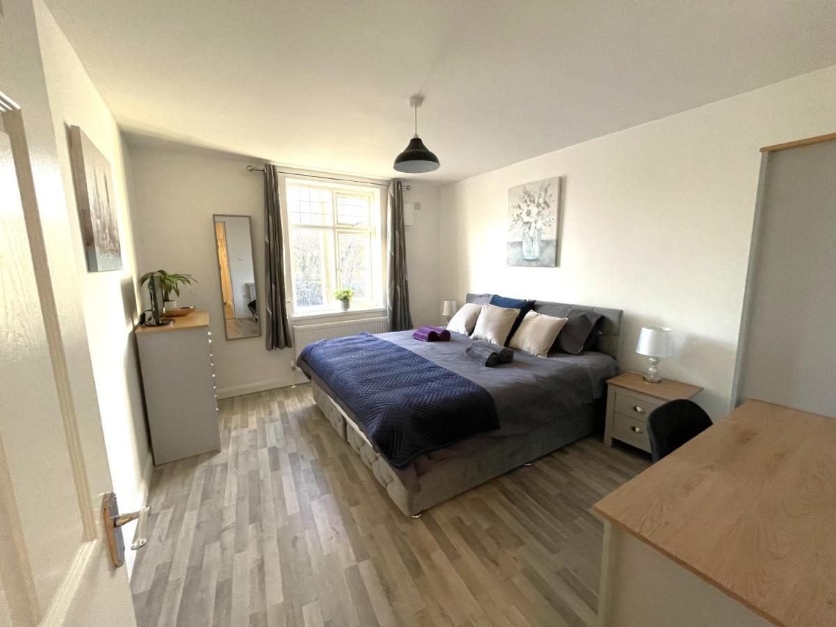 Supreme - 1 Bedroom Apart Sleeps 4 Short/Long Stay Gillingham  Eksteriør bilde