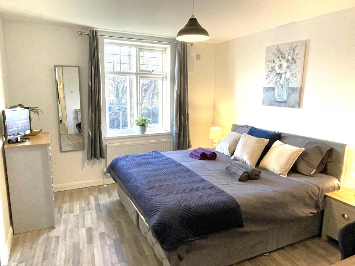 Supreme - 1 Bedroom Apart Sleeps 4 Short/Long Stay Gillingham  Eksteriør bilde